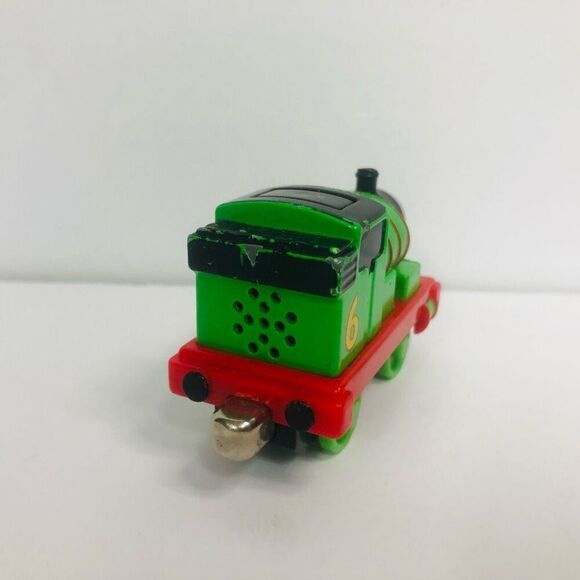 2009 thomas and friends percy magnetic diecast train green number 6 - Picture 2 of 6